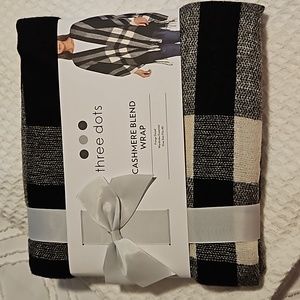 Womens NWT cashmere blend wrap